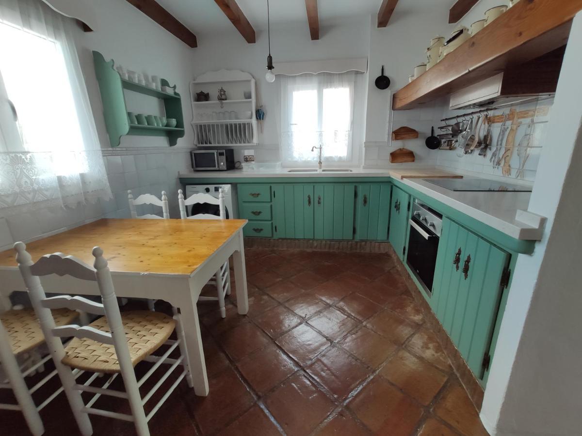 Вилла El Hogar De Lucia Касарес Экстерьер фото